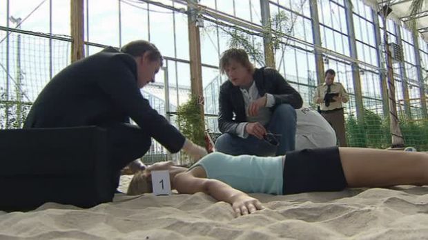 K 11 - Kommissare Im Einsatz - K 11 - Kommissare Im Einsatz - Staffel 9 Episode 97: Die Tote Im Sand