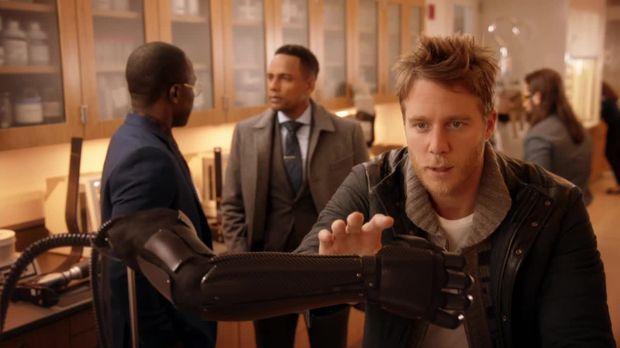 Limitless - Limitless - Staffel 1 Episode 10: Arm-aggedon