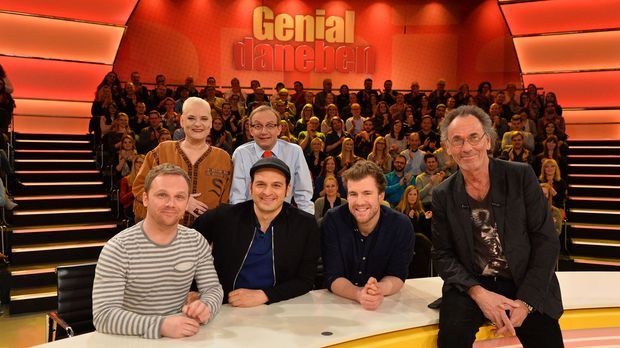 Genial Daneben - Die Comedy Arena - Genial Daneben - Die Comedy Arena - Das Legendäre Rate-team Hat Immer Eine Geniale Antwort!