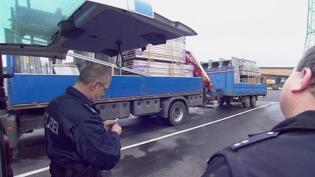 Achtung Kontrolle - Donnerstag: Höhenkontrolle Auf Der Autobahn