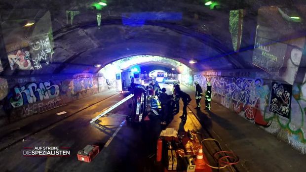 Auf Streife - Die Spezialisten - Auf Streife - Die Spezialisten - Tunnelblick